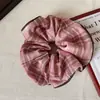 Estilo Universitario Retro Tela de Cuadros Oscuros Goma para el Pelo Dulce Coleta Accesorio Versátil para el Cabello de Mujer