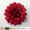 Venta directa de fábrica de flores artificiales rojas con miles de estilos para elegir, incluyendo rosas burdeos y dalias, para materiales de decoración de bodas