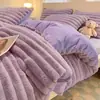 Conjunto de Roupa de Cama Espesso de Veludo Leiteiro de Inverno com Quatro Peças Lençol de Cama de Veludo Pelúcia de Coelho Capa de Edredom Roupa de Cama de Três Peças para Dormitório de Veludo Coral