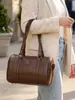 Bolso Versátil Boston Vintage Modelo Nuevo 2026 Gran Capacidad Lujo Ligero Simple para Viajes Diarios Bolso de Mano de Cuero Suave Bolso Cruzado