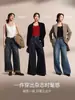 Colete Vermelho Gola Quadrada para Mulheres, Novo Estilo 2026 Roupa Íntima Top, Estilo Artístico Retrô Outono e Inverno Início da Primavera Camiseta Básica