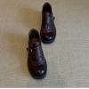 Versão Couro de Vaca ~ Mocassins de Bico Redondo com Fivela de Cinto Estilo Britânico Retrô Salto Grosso Sapatos de Couro Pequenos Versátil Slip-On