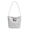 Bolso de Mujer 2026 Nuevo de Moda Nicho Lunares Elegante Simple Versátil Moda Textura Hombro Cruzado Cubo