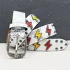Cinturón Original de Calle Estilo Americano con Remaches, Patrón de Cocodrilo Beige, Púas de Rayo Amarillas y Rojas, Cinturón Unisex