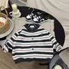 Cardigã de Malha para Meninos 2026 Outono Nova Chegada Bebê Gola Redonda Listrado Moda Camada Base Design Color Block Top Estiloso