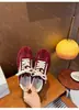 Zapatillas de entrenamiento alemanas de color block retro para mujer, nuevo modelo otoño 2026, zapatillas casuales transpirables de suela blanda y plana, populares en línea