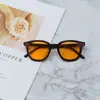 Novos Óculos de Sol Pequenos de Três Pontos Série Gm, Armação de Óculos de Alta Qualidade para Mulheres com Armação Grande e Efeito Emagrecedor, Óculos de Sol Modernos Anti-UV