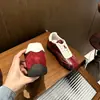Zapatillas deportivas retro alemanas de cuero suave con aumento de altura y suela gruesa para mujer, versátiles y cómodas zapatillas casuales de moda de otoño para mujer