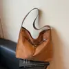 Colección de otoño 2026 transfronteriza: Bolso de hombro/bandolera de gamuza de gran capacidad, casual y a la moda para mujer, adecuado para ir al trabajo