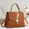 Bolsa de ombro feminina elegante, simples, versátil, casual com toque de luxo, bolsa transversal para o dia a dia na cor macaron