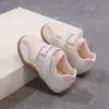 Zapatos Casuales de Velcro Estilo Nuevo 2026, Zapatos Deportivos Ligeros, Tenis Planos Versátiles para Mujer, Lunares de Primavera