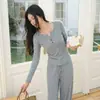 (Bunai VIP) Conjunto de pijama de três peças com design original para outono e inverno, com mangas compridas e calças compridas, moderno para mulheres, pode ser usado fora de casa
