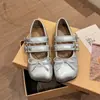 Sapatos Mary Jane Prateados para Mulheres 2026 Primavera e Verão Novo Estilo Laço Raso Bico Redondo Planos Sapatos Lolita Franceses