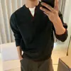 Suéter de punto de cuello redondo de moda falso dos piezas para hombre, otoño e invierno casual talla grande holgado versátil chaqueta de punto