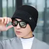 Sombrero de Invierno para Hombre Deportes al Aire Libre Ciclismo Cálido Lana Forrado de vellón A prueba de Frío Vuelta Etiqueta de Cuero Gorro de Punto Venta al Mayoreo