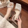 Tacones altos versátiles y estilizados, de punta cuadrada y tacón de aguja, con un diseño de nicho a la moda, sandalias de punta abierta, nuevo modelo 2026