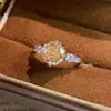 Anel Aberto de Zircônia com Corte Flor de Gelo Rosa Versátil de Luxo Leve de Alta Qualidade com Design Único para o Dedo Indicador