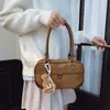 Bolsas para Mujer 2025 Nueva Retro Mate Bolsa de Bolos Versátil Diaria para el Trabajo Viajero Bolso de Mano Bolso Tote Pequeño