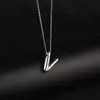 Amazon Transfronterizo Nuevo Producto Más Vendido Moda Lujo Ligero Collar con Alfabeto de 26 Letras para Mujer Nicho Versátil Cadena para Clavícula Al por Mayor