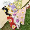 Faixa de Cabeça de Tricô Primavera e Verão Transfronteiriça Lenço Doce com Flores Florais Lenço Triangular Literário Pastoral Faixa de Cabeça Dopamina