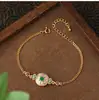 Pulseira Esculpida Exquisita em Cor Esmaltada Estilo Chinês, Artesanato Antigo em Ouro, Jade Sintético, Joia de Mão Exquisita Estilo Palácio Retrô