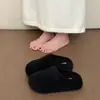 Mules Casuales Retro Otoño/Invierno Celebridad de Internet Nuevos Mocasines Cerrados Medias Pantuflas Mujer Suela Gruesa Pantuflas de Piel Mujer Uso Exterior 2026
