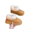 Botas de Nieve Peludas para Mujer 2026 Nueva Moda de Invierno Slip-On Versátiles Felpa Engrosada Cálidas Zapatos de Algodón para Exteriores