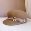 Gorra de lana plana estilo británico para mujer, sombrero de fieltro decorativo con letras de diamantes de imitación para otoño e invierno, elegante gorra ecuestre combinable a la moda.
