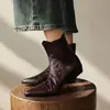 Tamanhos 34 a 42, bico fino, botins de couro legítimo, estilosos e afinam a silhueta, pretos, para mulheres, adequados para o trajeto diário, e-commerce transfronteiriço, salto grosso, sem cadarço, botas Martin