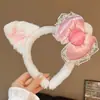 Linda Diadema de Peluche para Mujer, Nuevo Estilo de Dibujos Animados 2026, Adorable Pinza de Pelo Diadema, Accesorio para Fotos de Viaje, Versátil
