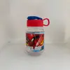 Venta al por mayor de fábrica Taza de agua deportiva Dibujos animados Niños Bebiendo agua Taza con pajita de succión Gran capacidad Botella de agua deportiva Taza con asa conveniente