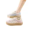 Zapatillas transpirables de malla con suela gruesa para mujer, nueva colección primavera/verano 2026, versátiles zapatillas de entrenamiento alemanas, calzado deportivo y casual que aumenta la altura para mujer