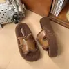 Estilo de Chica Moderna Estilo Retro de Hong Kong Temperamento Adelgazantes Elegantes Pantuflas 2024 Zapatos de Mujer Más Vendidos Cómodos Modernos de Moda
