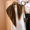 Bufanda Triángulo Perezosa Estilo Francés con Textura Delicada, Adecuada para Uso Diario y Decoración, Bufanda Pequeña para el Cuello de Mujer para Combinar con Camisas, Nuevo Estilo de Moda