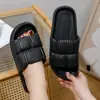 Compre Um Leve Um Grátis Chinelos de Verão com Pétalas Finas Quantidade na Embalagem