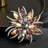 Broche Estilo Coreano, Broche de Cristal Elegante e de Alta Qualidade para Terno, Broche para Casaco, Acessório para Ternos, Novo Modelo 2024