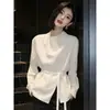 Camisa Shanlida Di Absolutamente Hermosa Versátil Ceñida a la Cintura Color Blanco Crudo para Mujer Primavera 2026 Nuevo Estilo Chic Top Reductor de Edad Alto