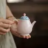 Tetera Cerámica Azul y Blanca Pintada a Mano Estilo Dinastías Tang y Song de Alta Calidad para el Hogar con Filtro de Agujero de Bola y Asa