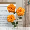 Buquê Artificial de Rosas Felizes com 3 Cabeças Flor de Seda Artificial Flor de Plástico Decoração de Sala de Estar de Luxo Arte Floral de Casamento Produto Acabado