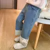 Pantalones de Forro Polar para Niñas Otoño e Invierno 2025 Nuevos Jeans Rectos de Forro Polar para Niños Pantalones Casuales Engrosados para Bebé