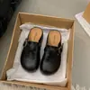 Pantuflas de mujer estilo retro, nueva colección primavera/otoño 2026, con tacón oculto para mayor altura, suela suave, diseño fácil de poner y un estilo cómodo y casual