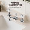 Grifo de lavabo retro francés de cobre macizo con mango de cerámica, grifo de agua fría y caliente, de doble manija, dividido, de tres agujeros