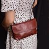 Bolsa de armazenamento portátil de couro legítimo retrô neutro, capa de ombro, bolsa transversal casual, simples, personalizada, de couro bovino macio, pequena