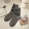 Meias de Lã com Forro de Fleece para Mulheres, Meias de Cano Médio, Estilo Outono e Inverno, Espessadas para Aquecimento, Meias Largas, Meias Longas Série Urso Fair Isle Cinza
