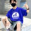 Camiseta de algodón de manga corta para niño, estilo nuevo de verano 2025, ropa para niños de tallas medianas y grandes, top de calle elegante y a la moda para niños, ropa de verano.