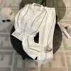 Conjunto Deportivo de Calle Frito Moda Otoñal Femenina Casual Reductor de Edad Estilo Occidental Combinable Sudadera con Cremallera Pantalones de Pierna Ancha Conjunto de Dos Piezas Tendencia