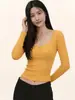 Camiseta de manga larga con cuello en forma de corazón para mujer, corte ajustado, favorecedora, camiseta de hombro normal para mujer, top básico elegante y versátil de manga larga para principios de otoño para mujer