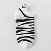 Nuevos calcetines de barco bordados de cebra para mujer Primavera y Verano 2021 Calcetines cortos estilo académico ins Moda coreana Talón tridimensional Calcetines para mujer