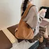 Bolso Tote de un Solo Hombro Nuevo Otoño 2026, Color Sólido, de Moda, Tendencia, Sencillo, Gran Capacidad, Alto Valor Estético, Bolso Minimalista de Axila