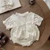 INS Verão Fino Colete Bordado Roupas de Coelho Bolsa Roupas de Pum Bebê Feminino Bolha Manga Curta Camisa Base